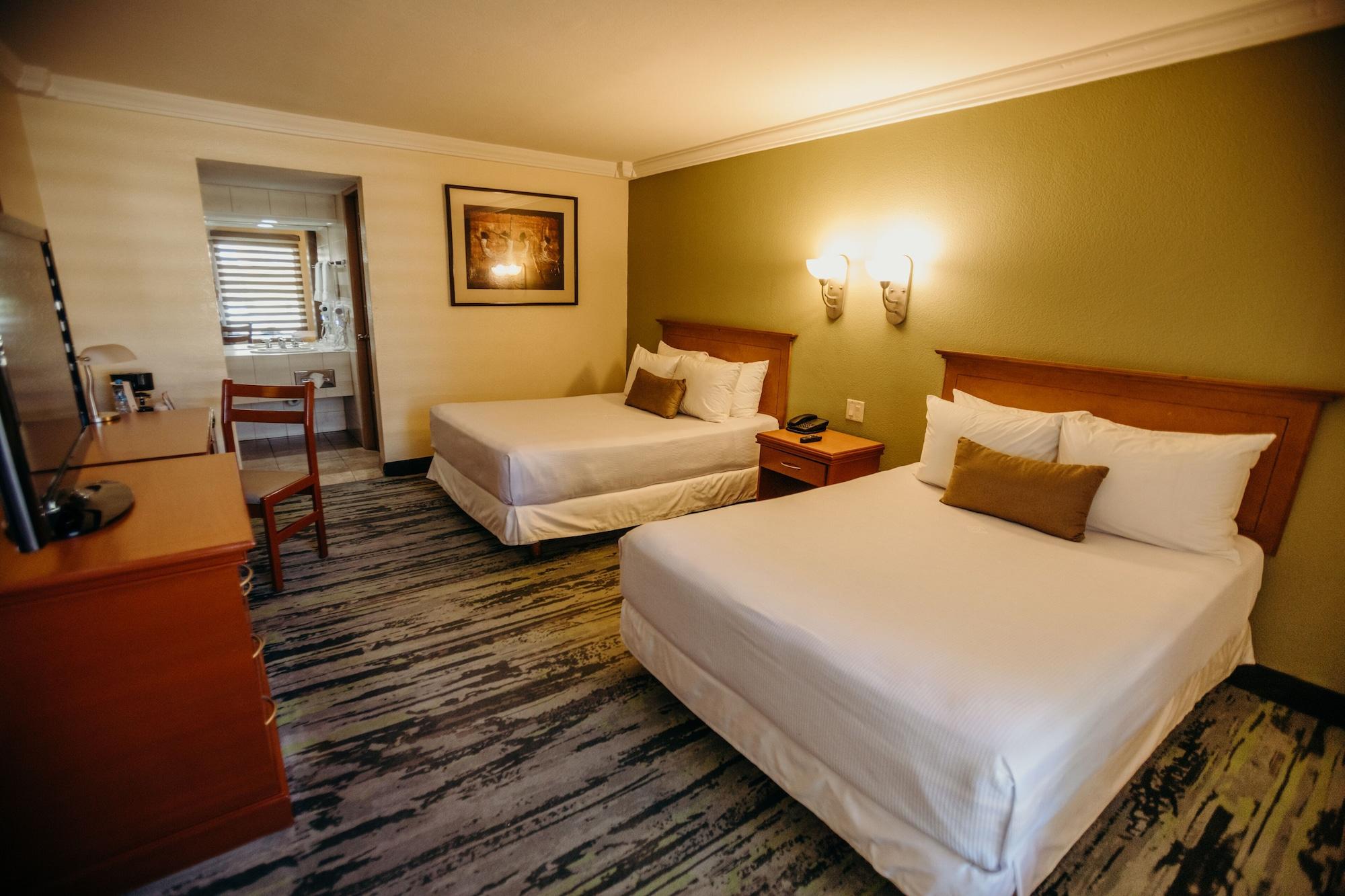 Hotel Calafia Mexicali Bagian luar foto