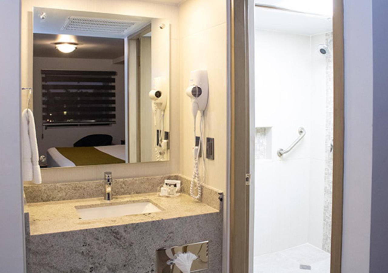 Hotel Calafia Mexicali Bagian luar foto