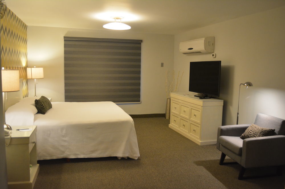 Hotel Calafia Mexicali Bagian luar foto