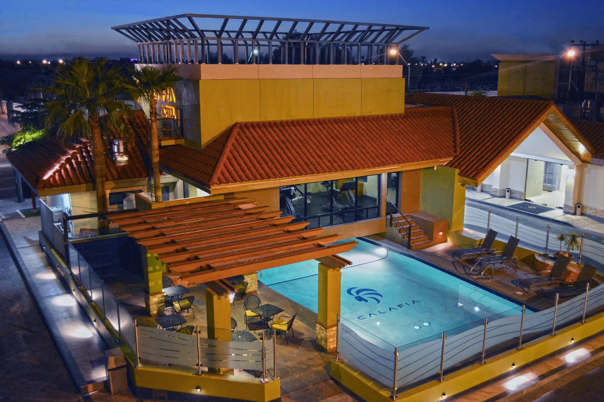 Hotel Calafia Mexicali Bagian luar foto